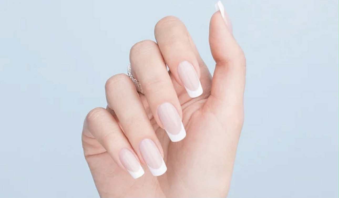 Upscale Nails Denver logo
